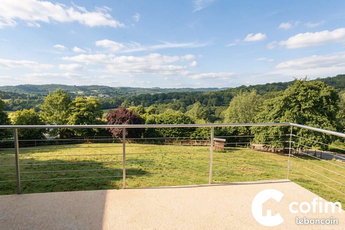 Propriété 5 pièces 140 m²