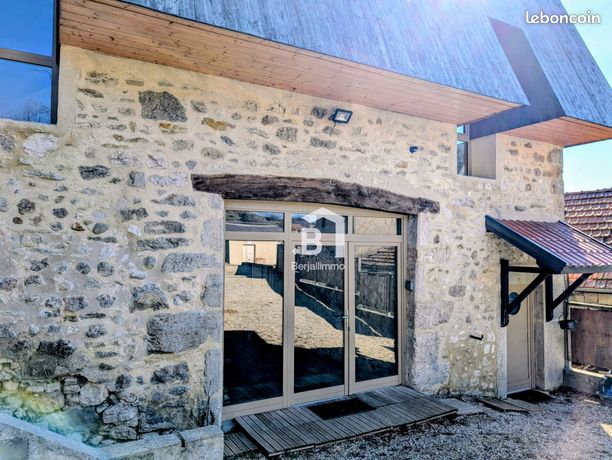 Maison de village 11 pièces 211 m²