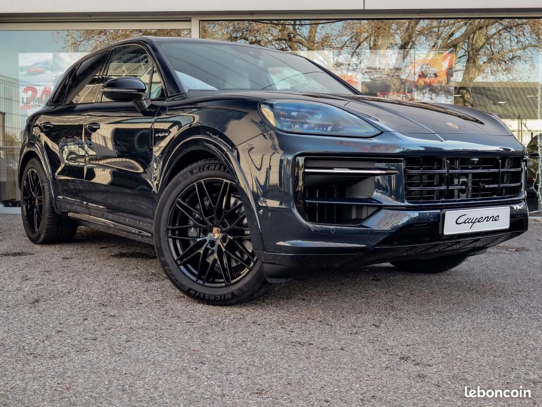 Porsche Cayenne E-Hybrid 3.0 V6 470 ch Black Edition (image 11)