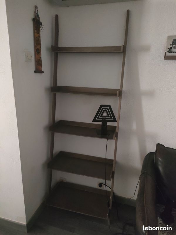 ETAGERE haute (image 1)