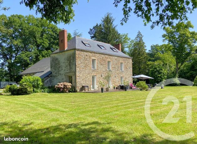 Propriété 7 pièces 230 m²