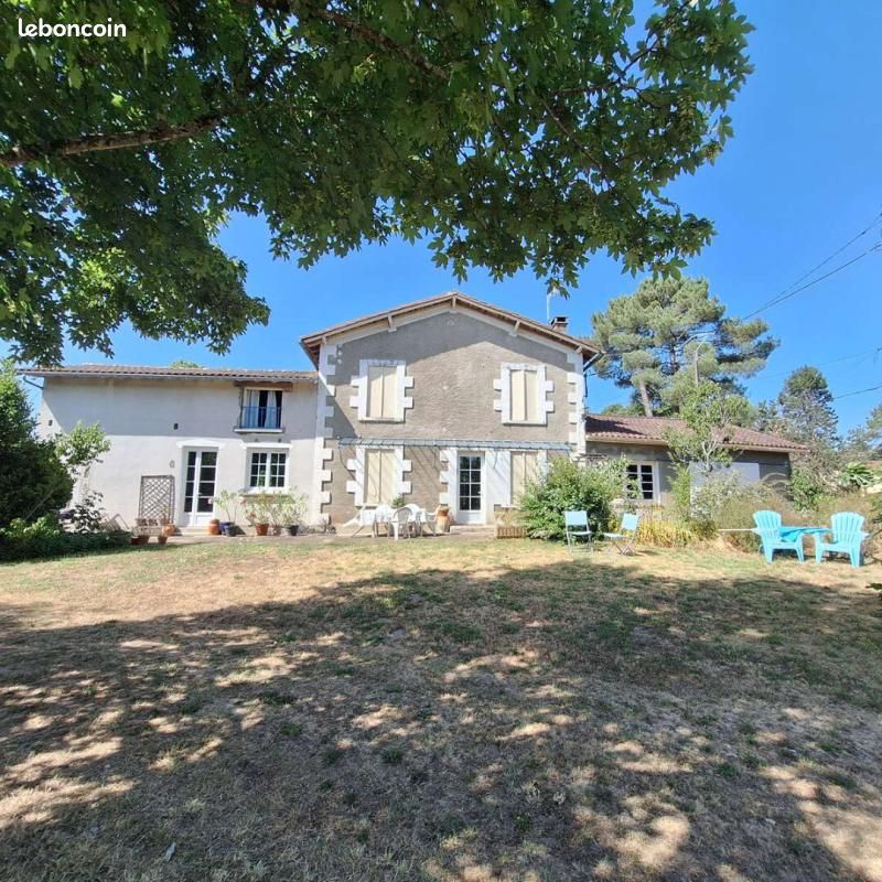 Maison 6 pièces 138 m² · à Mussidan · 138 m² · 185 000 €