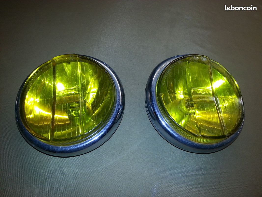 Phares De Voiture Anciens - Diamètre 15,8 Cm - Pièce Vintage Pour Collection Ou Déco