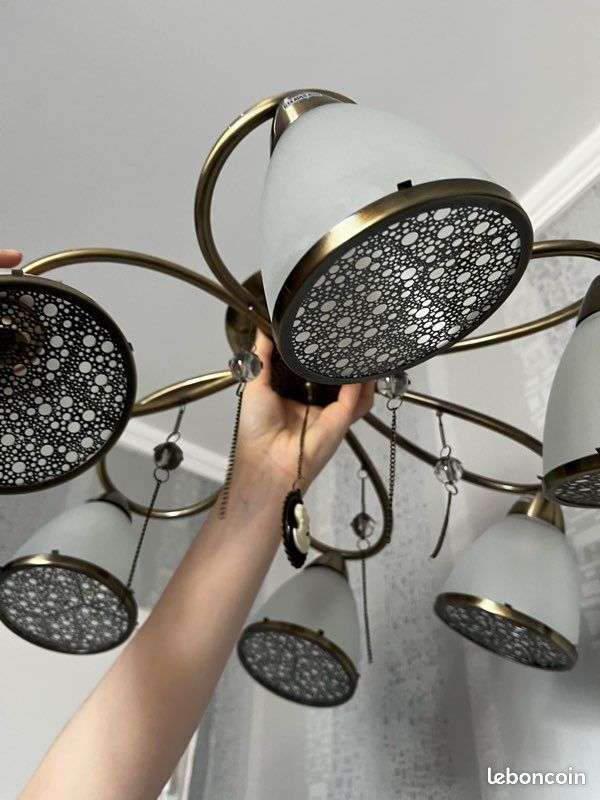 Lustre (image 3)