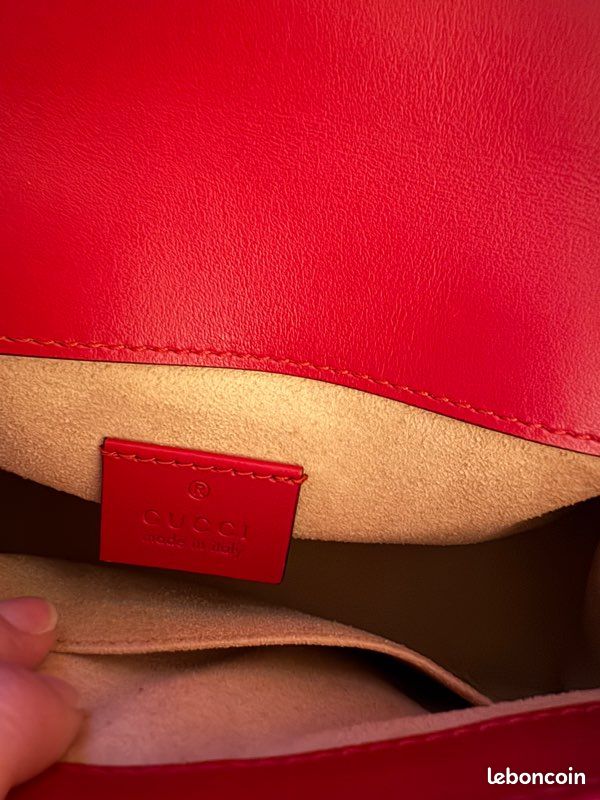 Sac Gucci GG Marmont rouge Accessoires Bagagerie - Main Image