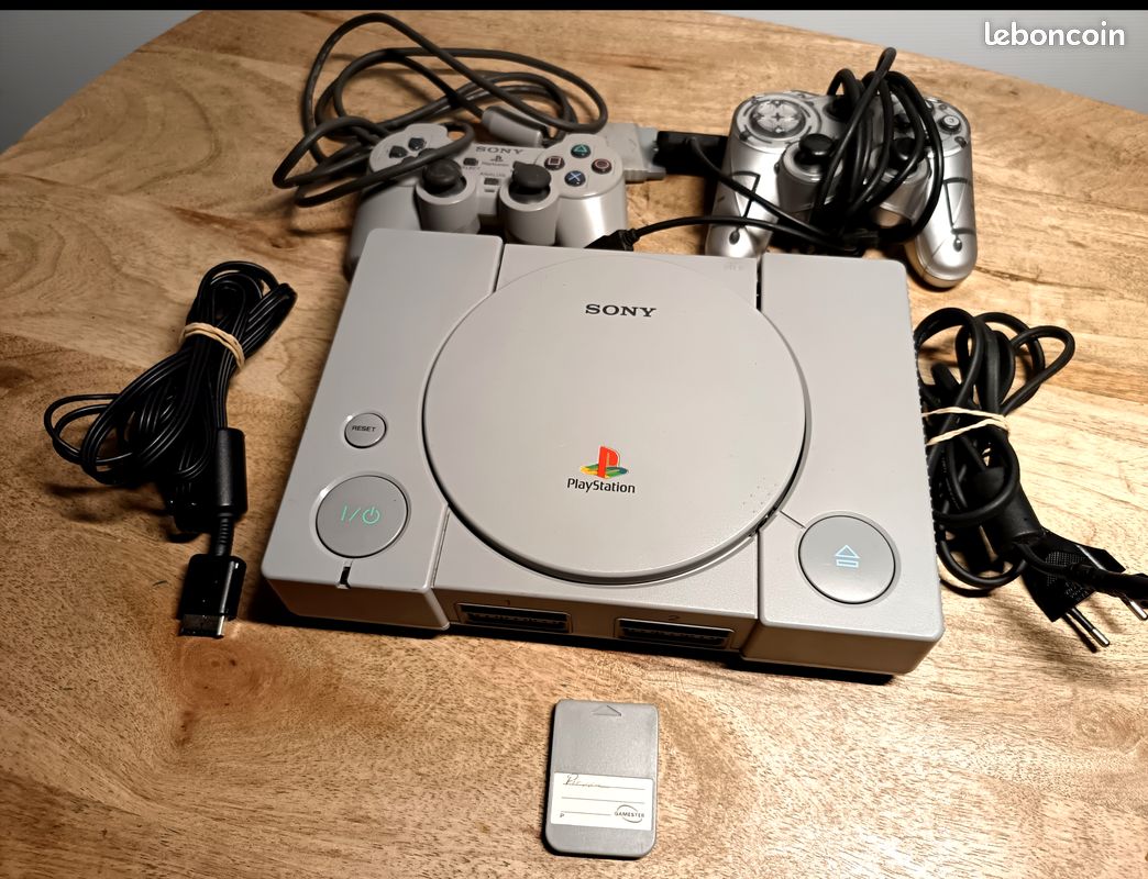capot seul pièces détaché console Playstation 1 référence SCPH-7502