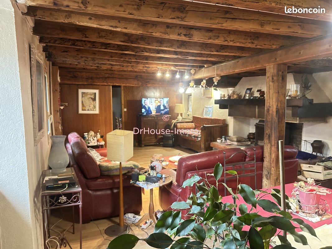 Maison 4 pièces 195 m² · à Les Angles · 195 m² · 326 000 €
