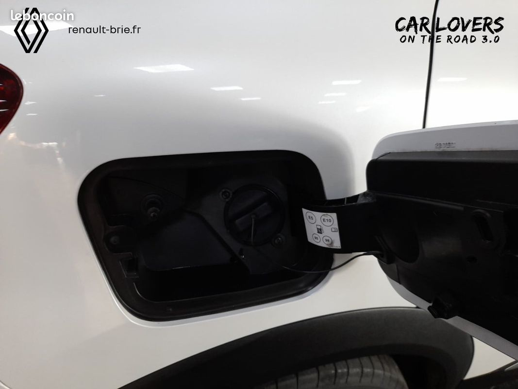 RENAULT Captur E-Tech full hybrid 145 Techno fast track (image 27)