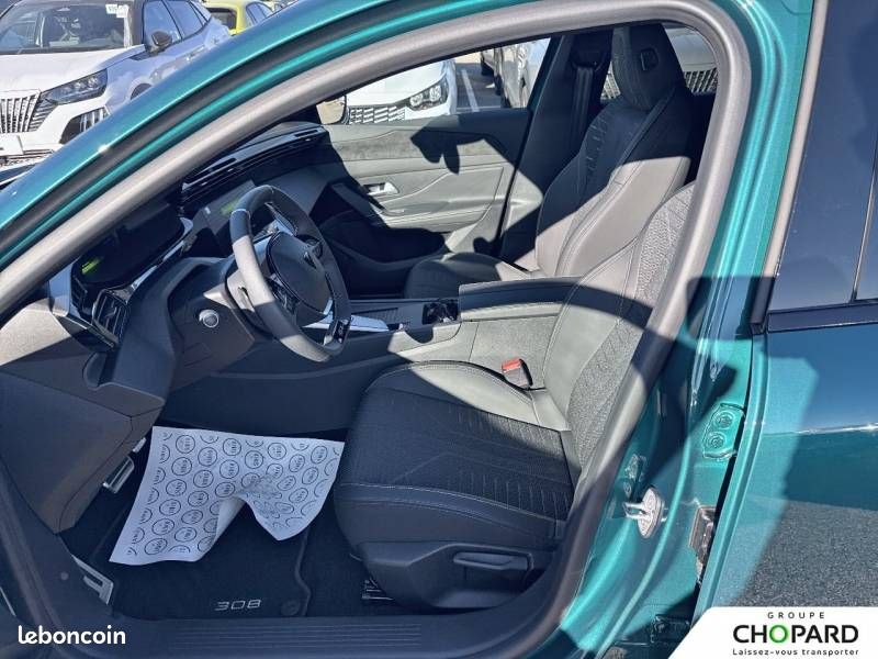 Peugeot 308 Hybrid 145 e-DCS6 GT (image 11)