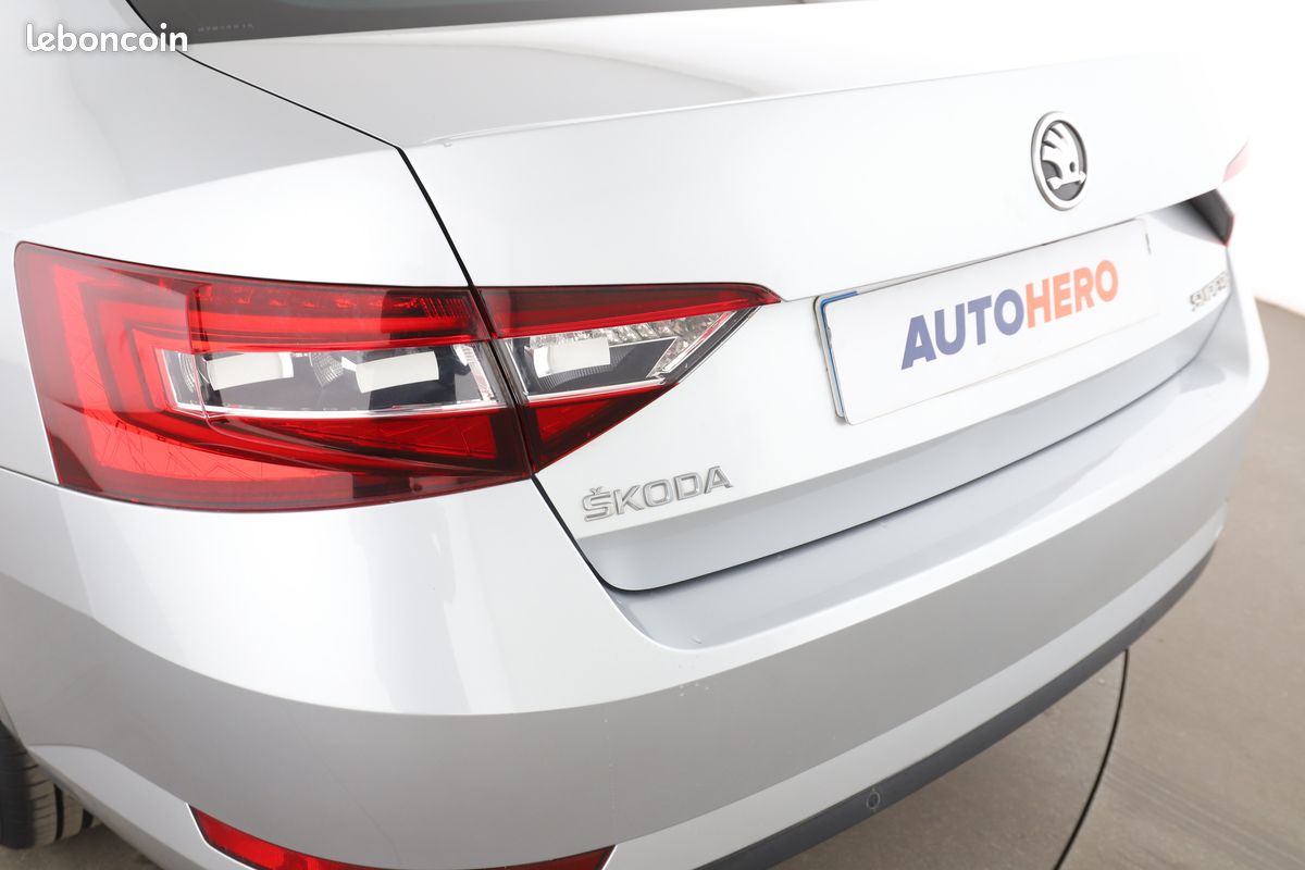 Skoda Superb 2.0 TDI Style DSG 150 ch (image 27)