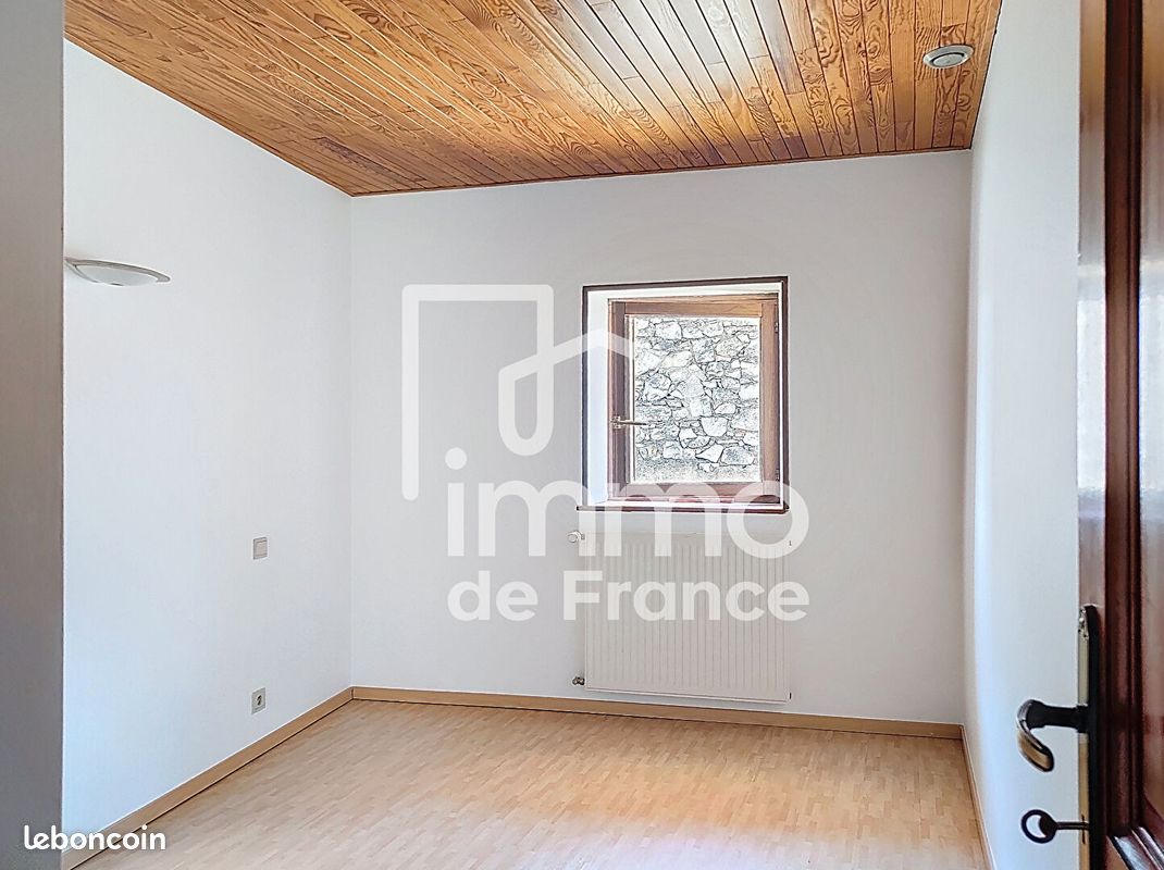 Appartement a louer oyonnax - 4 pièce(s) - 84 m2 - Surfyn