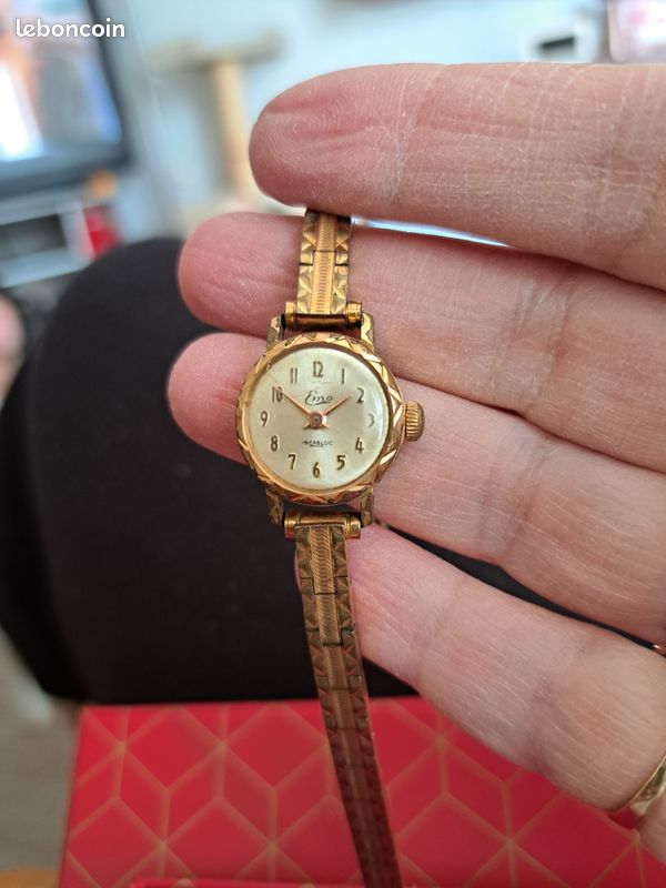 Montre Bracelet Femme Vintage EMO Avec Incabloc - Occasion, Style Rétro, à Remonter Manuellement Probablement