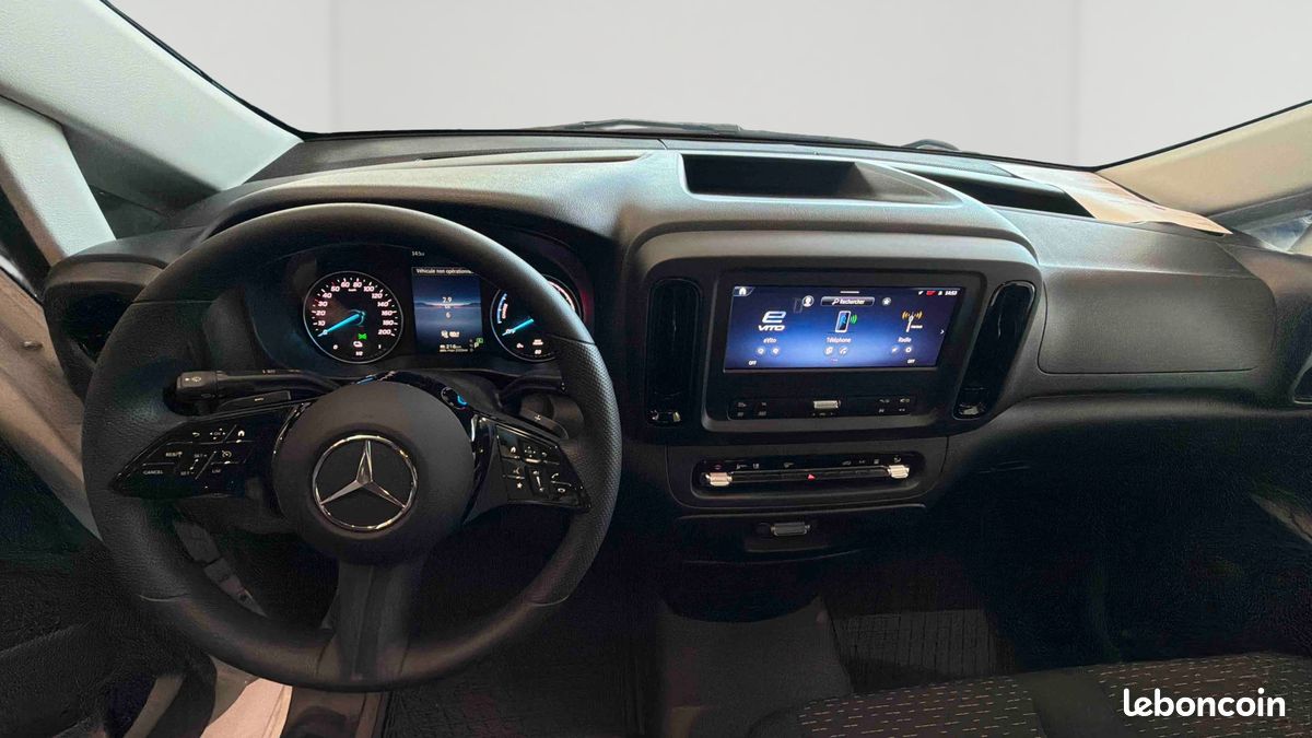 Mercedes evito fourgon 60 kwh long fwd (image 9)
