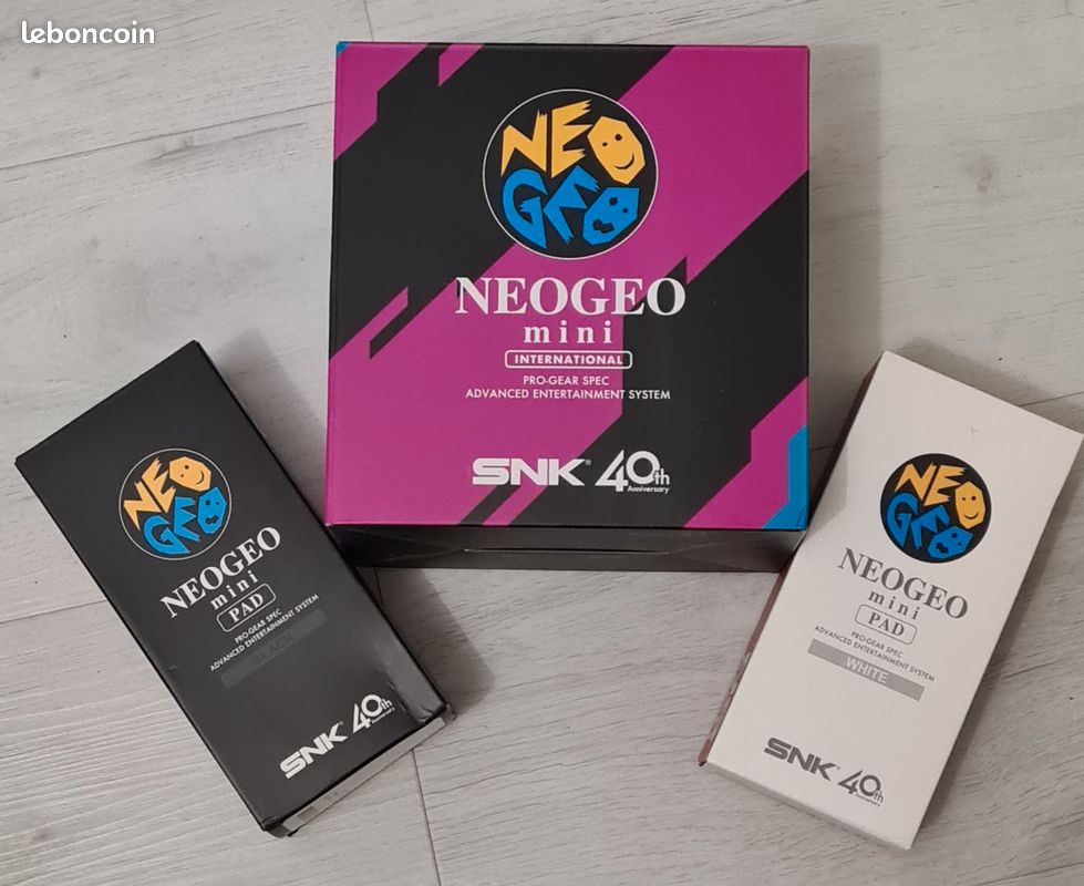 Console Neo-Geo mini + 2 manettes (image 1)