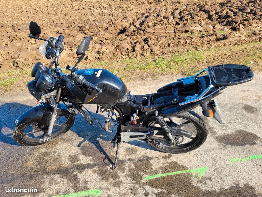 Pieces Yamaha YBR 125 (image 1)
