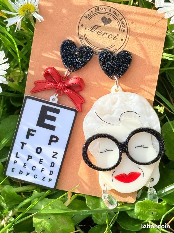 Boucles d’oreilles lunettes mamie (image 3)
