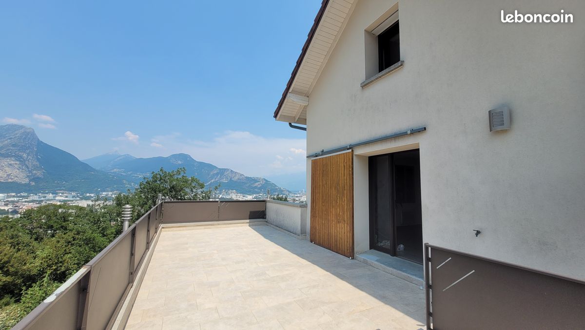 Appartement 2 pièces 58 m² · à Fontaine · 58 m² · 860 €