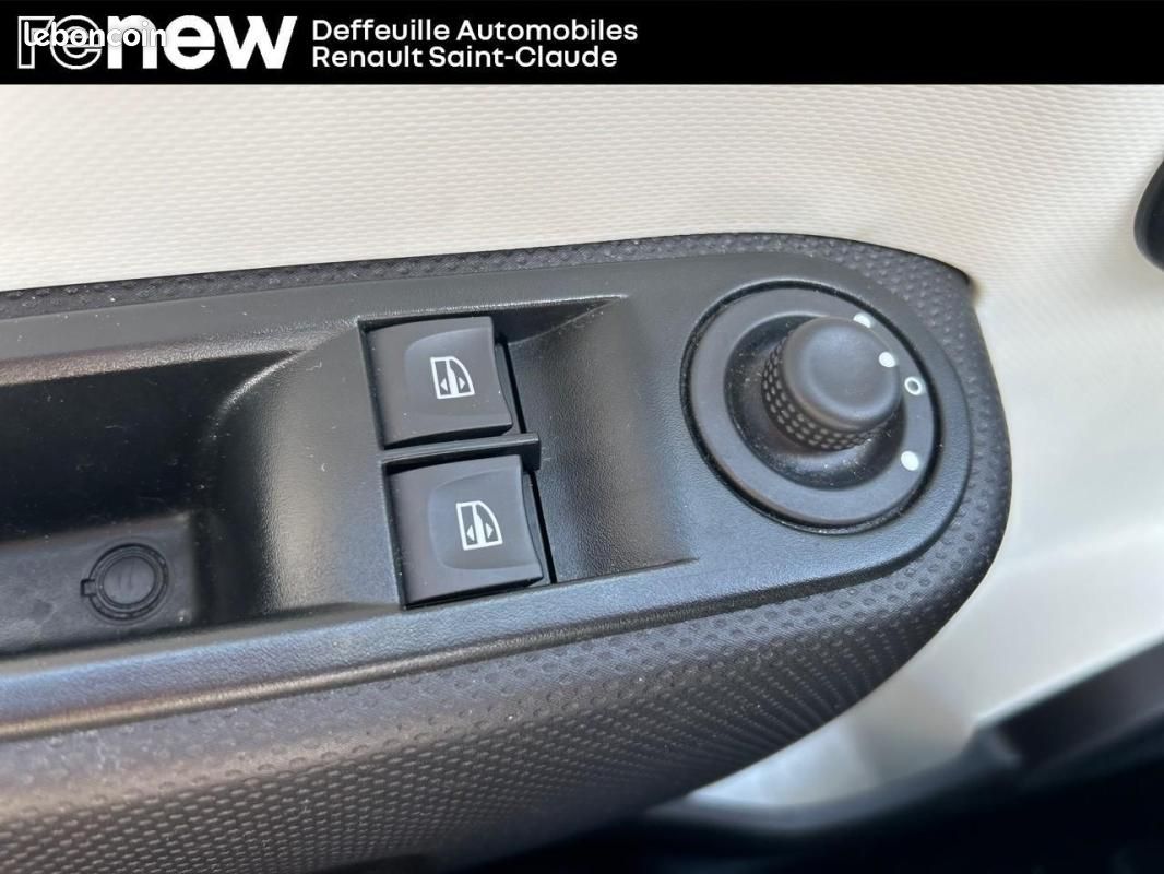 Renault Twingo III SCe 65 Equilibre (image 9)