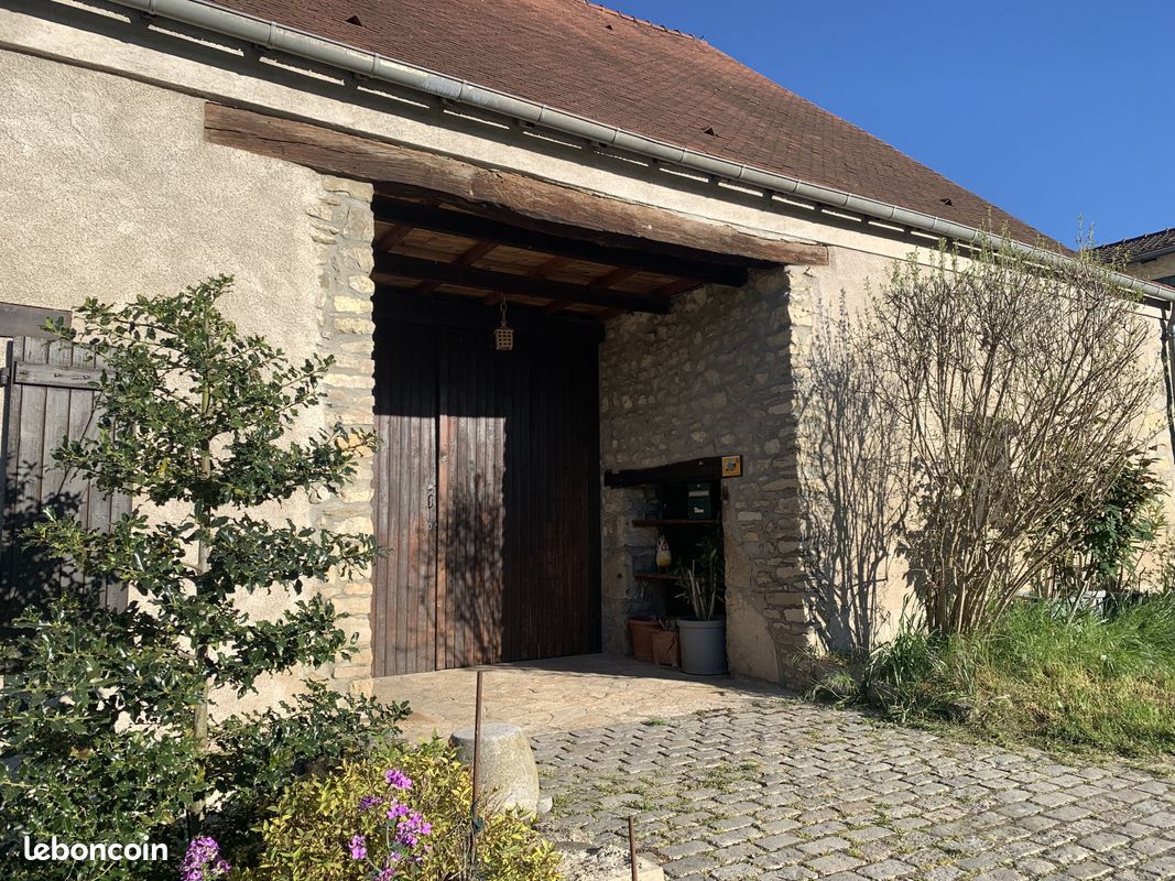 Maison 8 pièces 185 m² · à Cusset · 185 m² · 262 000 €