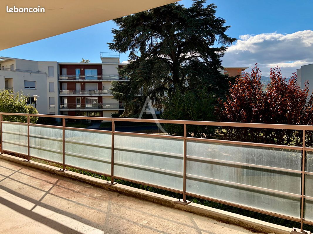 Appartement 4 pièces 82 m² · à Clermont-Ferrand · 82 m² · 830 €/mois