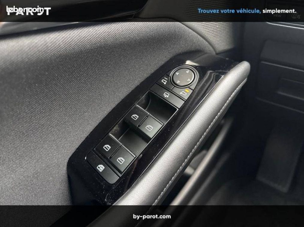 Mazda 3 2024 Berline 2.0L e-SKYACTIV-X M Hybrid 186 ch BVA6 Exclusive-Line (image 26)