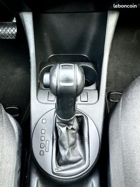 Skoda FABIA 1.2 TSI 105CH ELEGANCE2 DSG7 / 1ÈRE MAIN / REGULATEUR DE VITESSE / RADAR DE RECU (image 20)