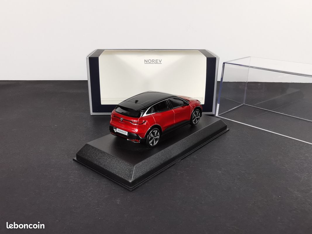 Norev 1/43 - Renault Megane 2003 Rouge Prototype C84