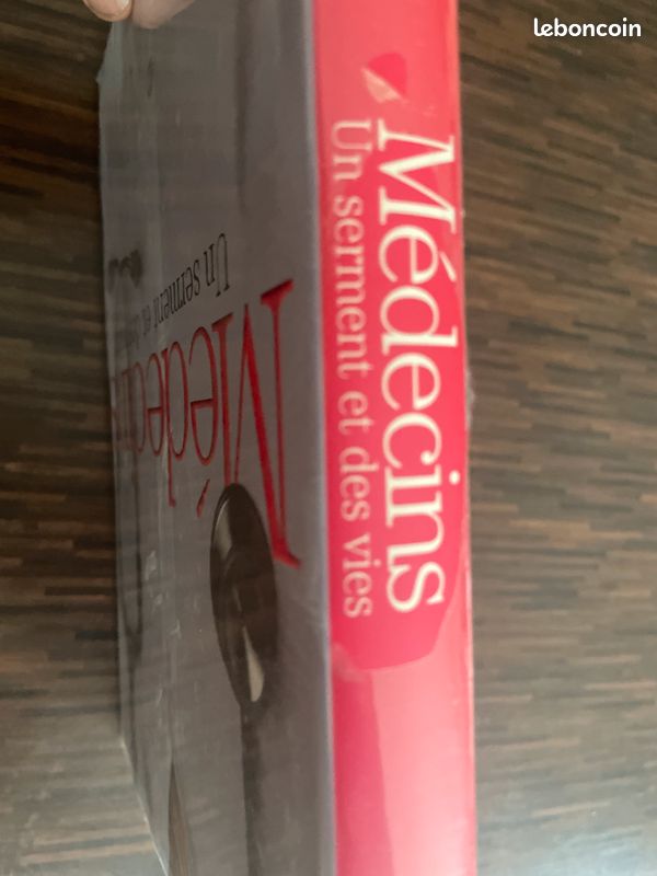Beau livre neuf médecins un serment et de vies (image 2)