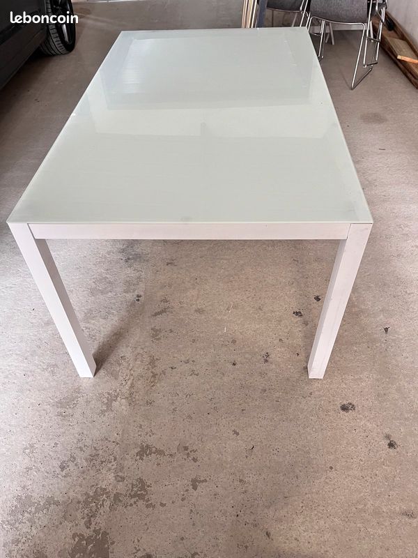 Table en verre et alu (image 3)