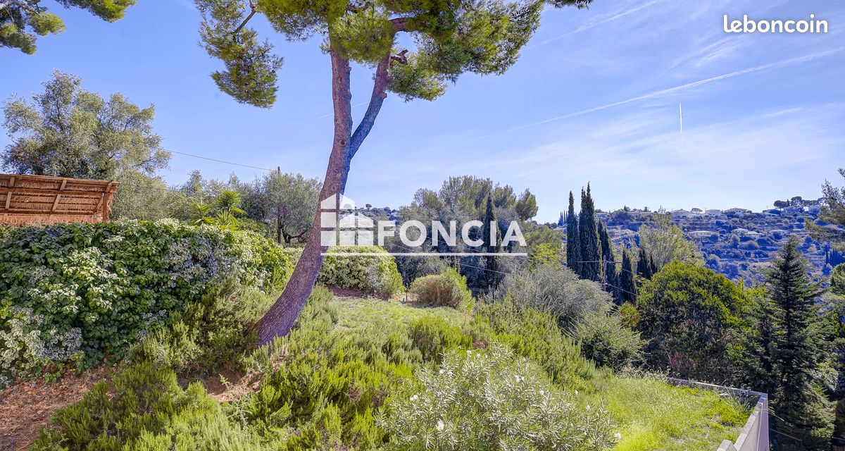 Parking 60 m² · à Nice · 60 m² · 280 000 €