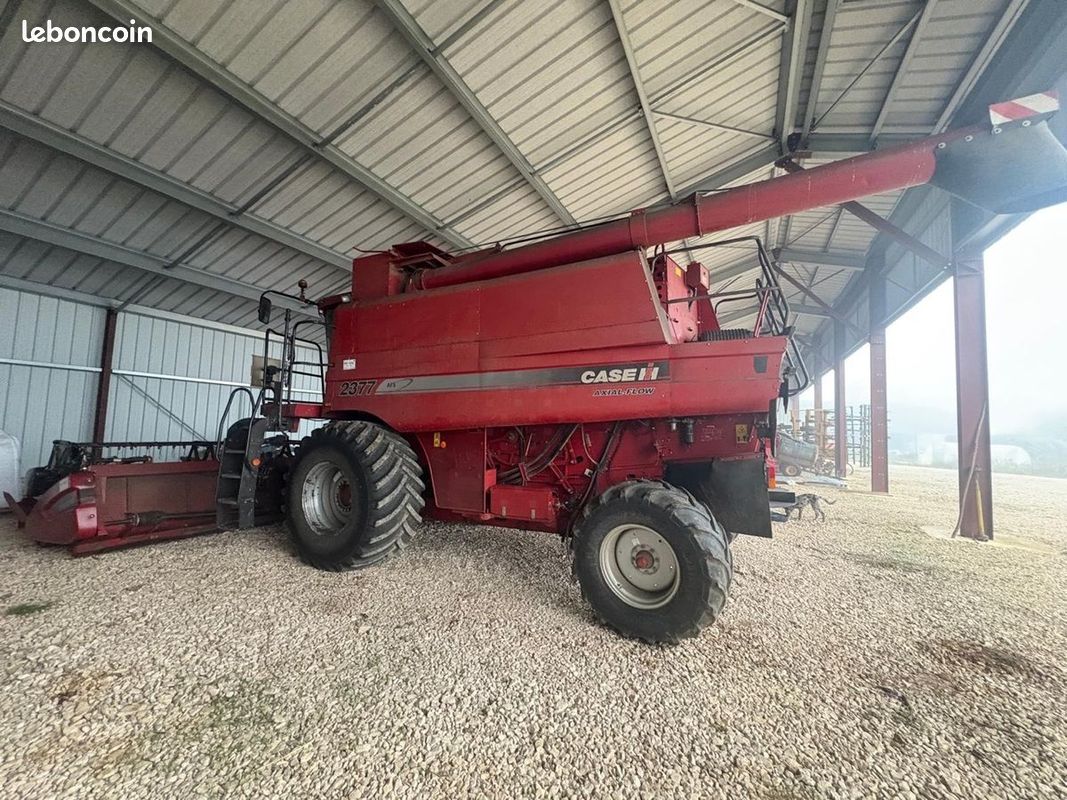 Case IH 2377 (image 2)