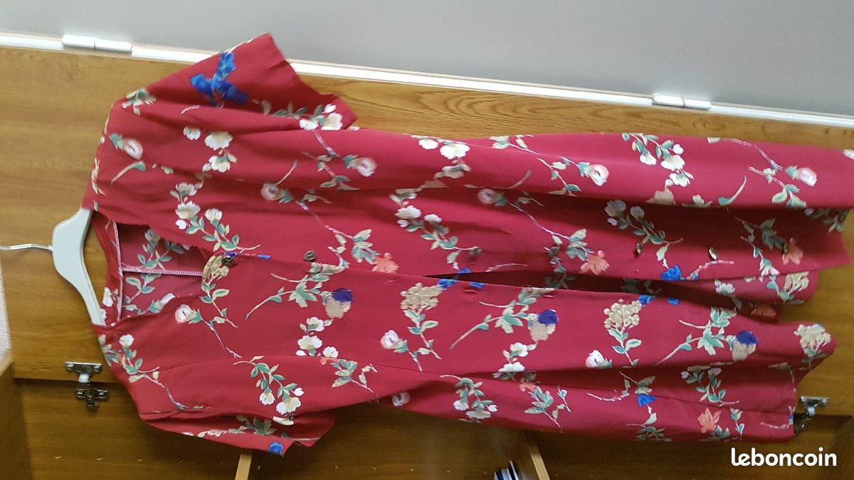 Robes 42/44/46 (image 2)