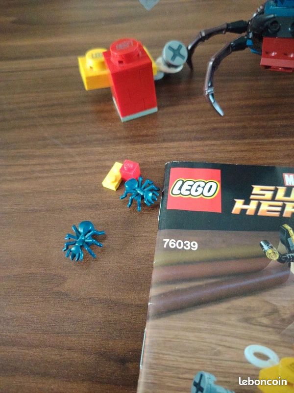 RARE- Lego Marvel Super Heroes Ant Man ref 76039 (image 2)