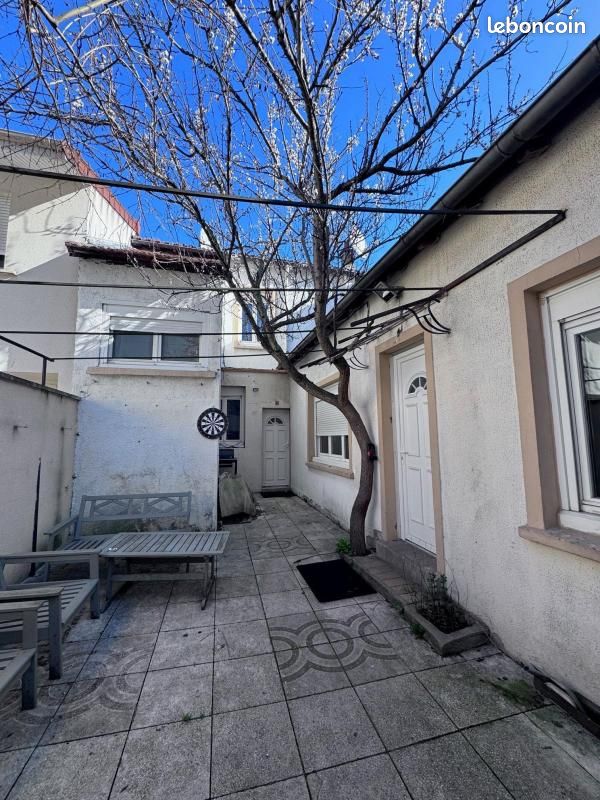 Maison 5 pièces 80 m² · à Saint-Denis · 80 m² · 289 000 €