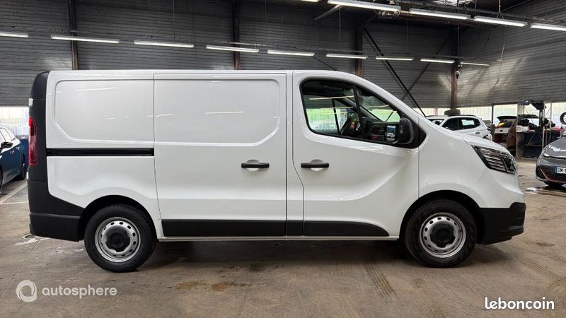 Renault Trafic Véhicule utilitaire ou Société L1H1 3T 2.0 Blue dCi 130ch Confort (image 4)