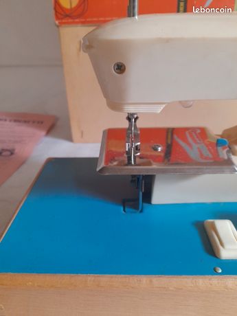 Machine a Coudre Jouet Ma Cousette Avec Boite Et Notice / an 47