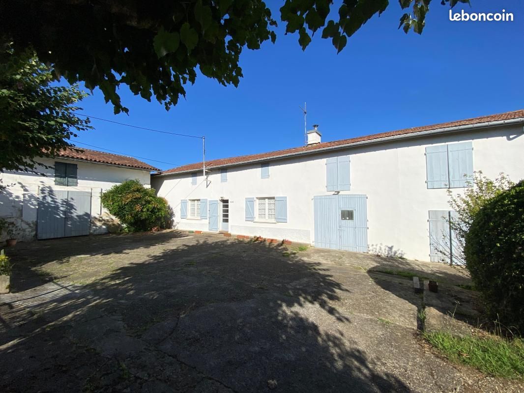 Maison 4 pièces 116 m² · à Poyartin · 116 m² · 172 000 €
