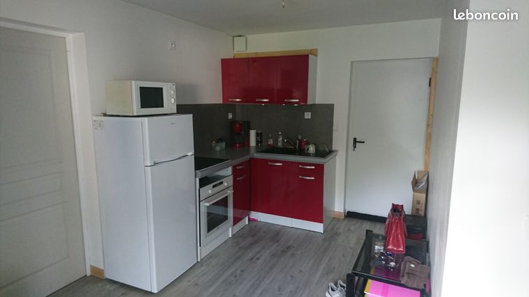 Loue T2 au centre de Poligny