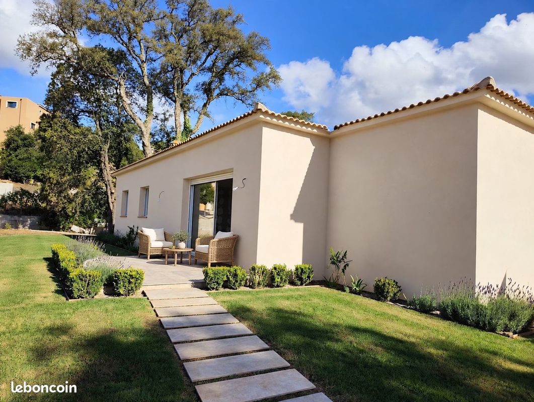 Maison 4 pièces 90 m² · à Ocana · 90 m² · 395 000 €