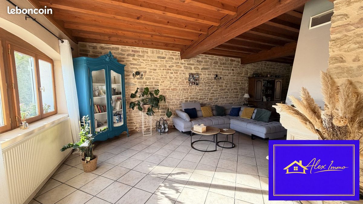 Maison 5 pièces 205 m² · à Merceuil · 205 m² · 425 000 €