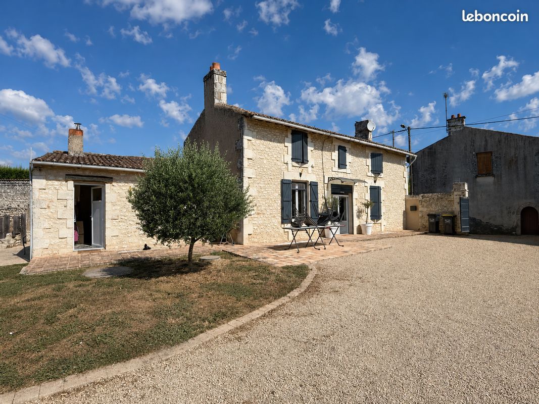 Maison 5 pièces 102 m² · à Mirebeau · 102 m² · 169 000 €