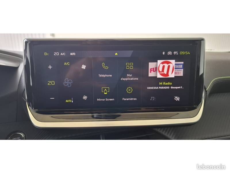 Peugeot 208 Hybrid 100 e-DCS6 GT (image 18)