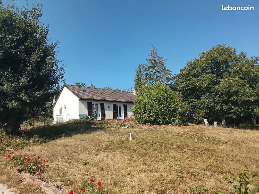 Maison 5 pièces 107 m² · à Charny Orée de Puisaye · 107 m² · 160 000 €