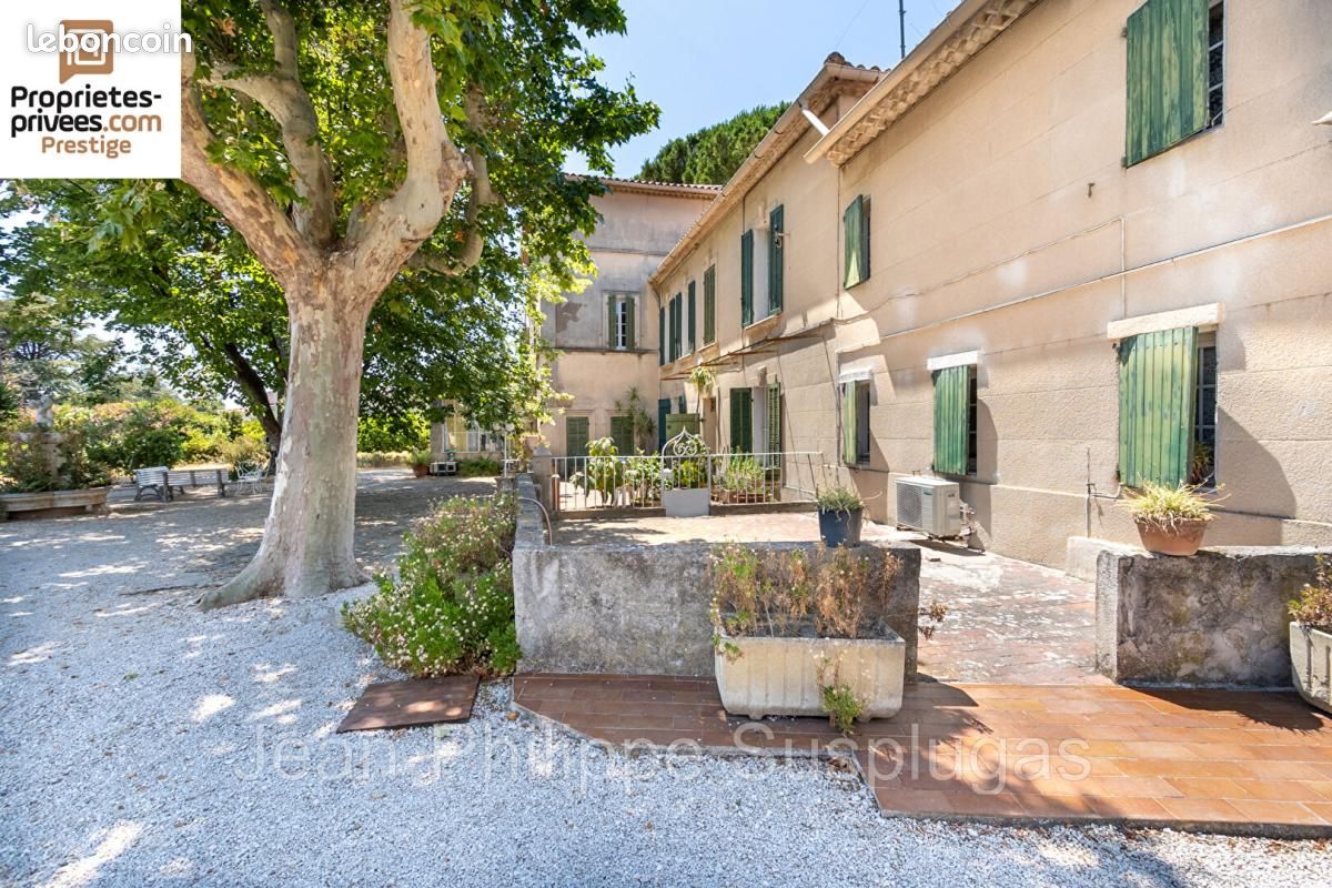 Maison 16 pièces 490 m² · à Saint-Cyr-sur-Mer · 490 m² · 1 360 000 €