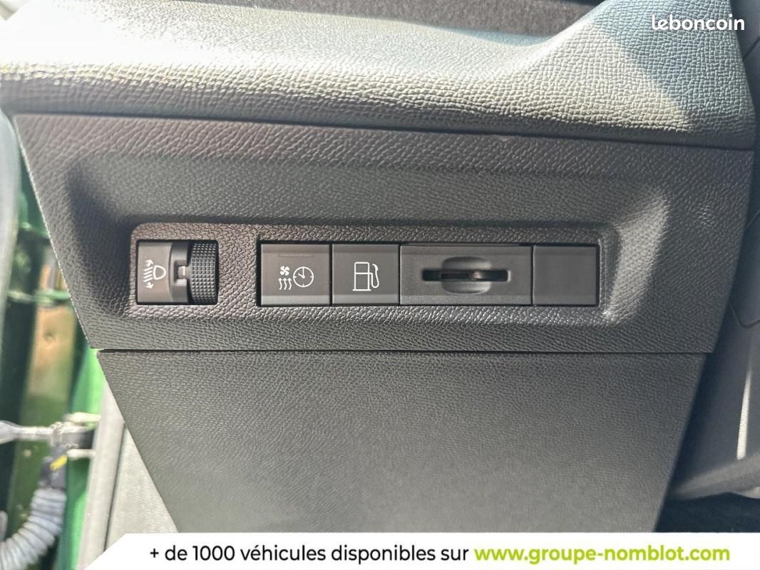 Peugeot 308 PHEV 180 e-EAT8 Allure (image 29)