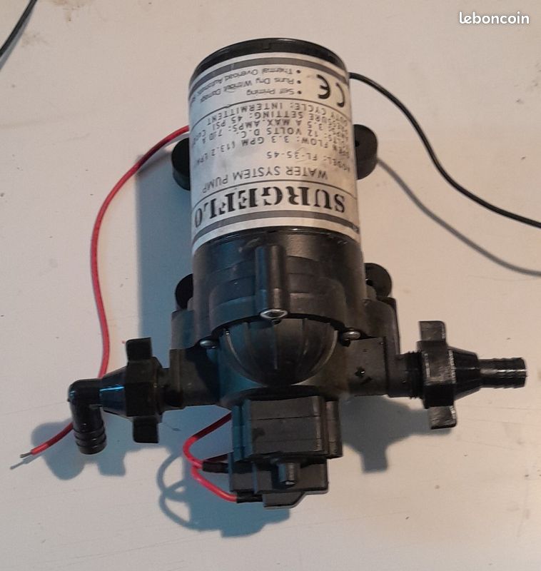 POMPE A EAU 12 VOLTS 13.2 L/m VERSION AUTOMATIQUE (image 1)