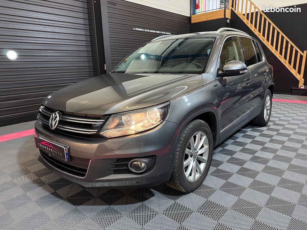 VOLKSWAGEN TIGUAN 2.0 TDI 110 FAP BlueMotion Technology Série Spéciale Lounge / COURROIE DE DISTRIBUTION A JOUR (image 7)