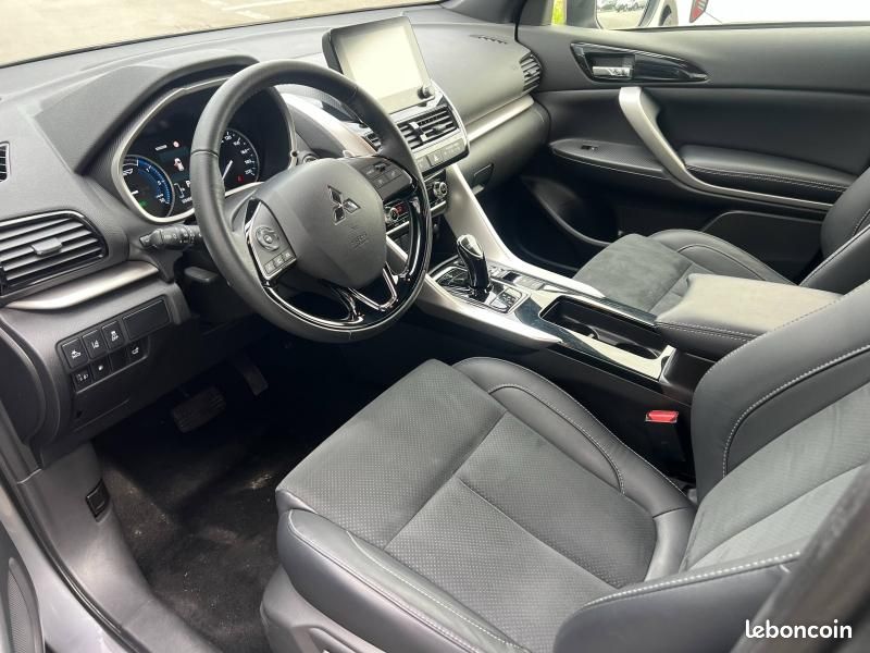 Mitsubishi Eclipse Cross 2.4 MIVEC PHEV 188ch Business 4WD (image 22)