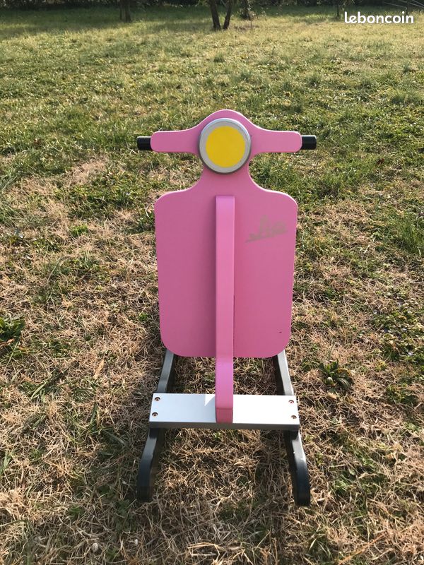 Cheval à bascule vespa (image 4)