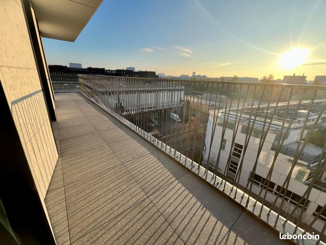Appartement 5 pièces 101 m² · à Clichy · 101 m² · 2 430 €/mois